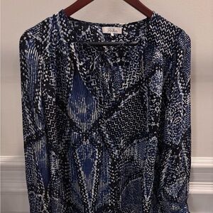 Parker button up long sleeve blouse. Size small. 100% silk